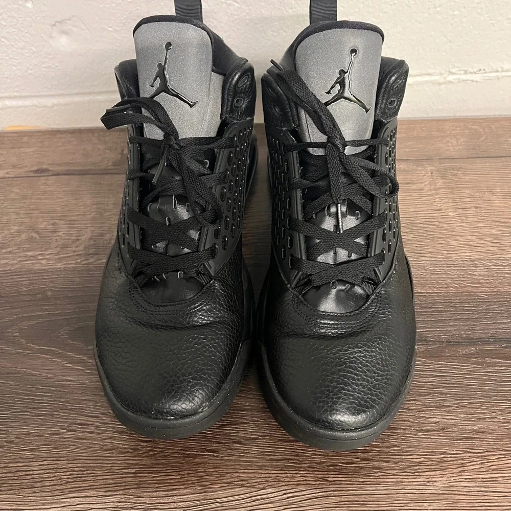 Jordan max 200